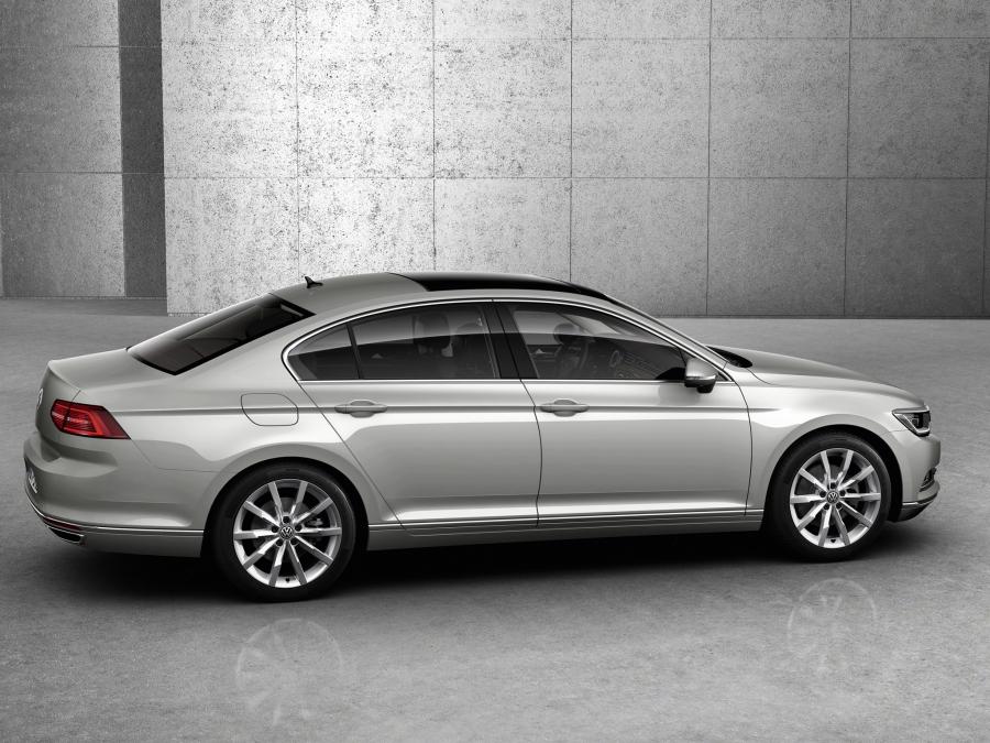  Volkswagen Passat 2015 года  (фото 10 из 23)